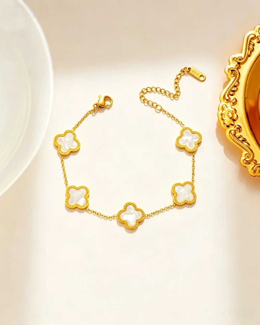 aura glow 5 leaf clover bracelet